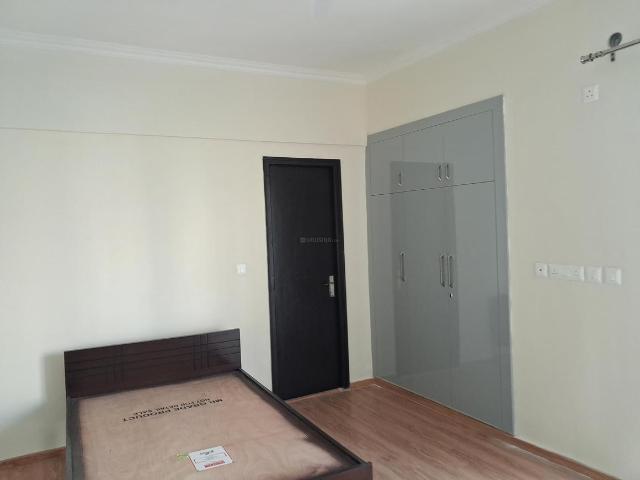 3 BHK Apartment in Sector 76 for resale Noida. The reference number is 19507714