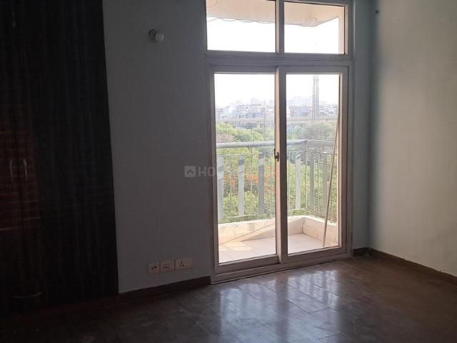 3 BHK Apartment in Sector 76 for resale Noida. The reference number is 19927100