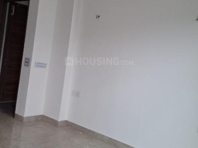 3 BHK Apartment in Sector 76 for resale Noida. The reference number is 19929309