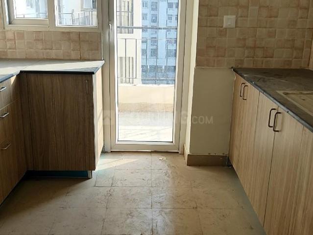 3 BHK Apartment in Sector 76 for resale Noida. The reference number is 19076992