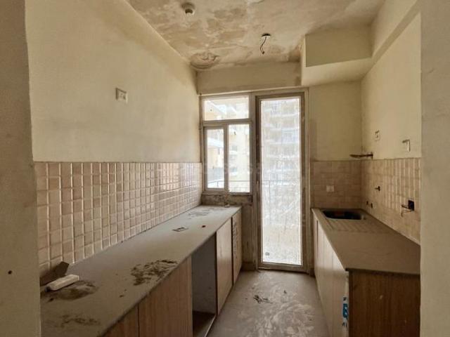 3 BHK Apartment in Sector 76 for resale Noida. The reference number is 20118766