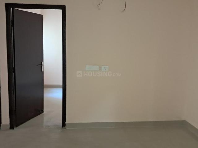 3 BHK Apartment in Sector 76 for resale Noida. The reference number is 20217443