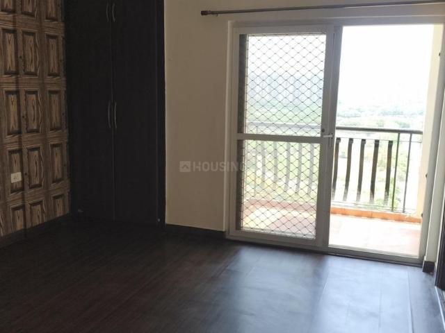 3 BHK Apartment in Sector 77 for rent Noida. The reference number is 20192540