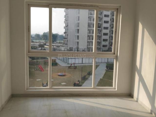 3 BHK Apartment in Sector 77 for rent Gurgaon. The reference number is 19868530