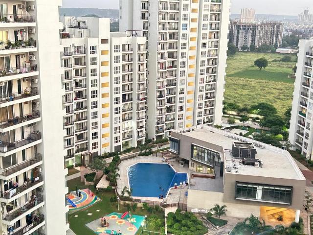 3 BHK Apartment in Sector 77 for rent Gurgaon. The reference number is 20164412