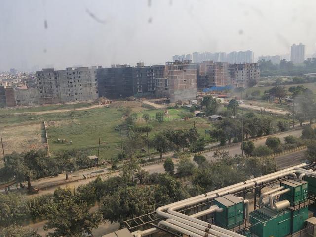 3 BHK Apartment in Sector 77 for resale Noida. The reference number is 18760697