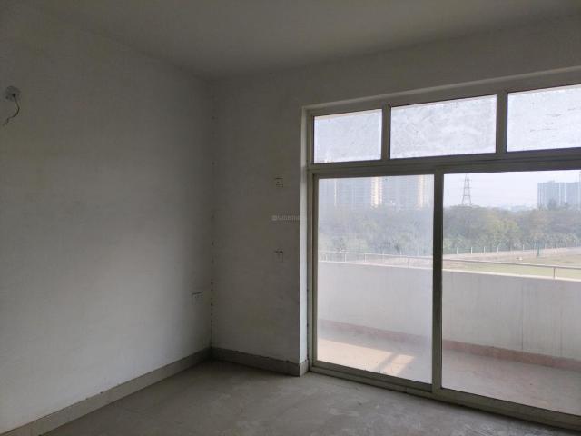 3 BHK Apartment in Sector 77 for resale Noida. The reference number is 19686215