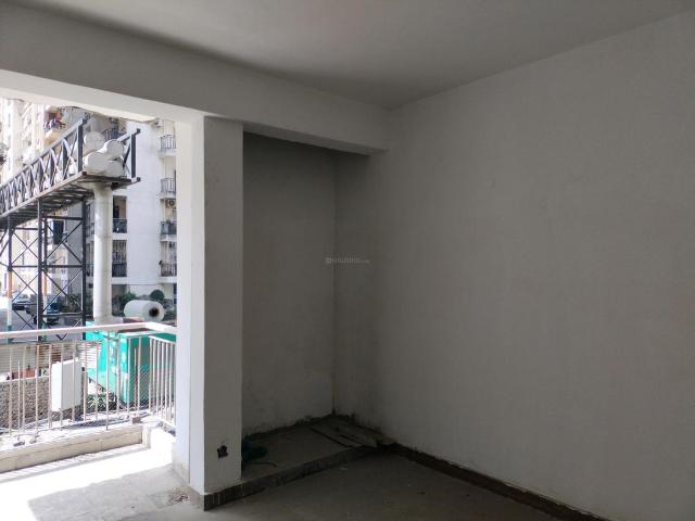 3 BHK Apartment in Sector 77 for resale Noida. The reference number is 19718043