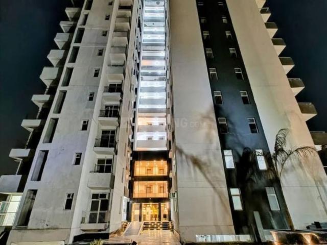 3 BHK Apartment in Sector 77 for resale Noida. The reference number is 19900844