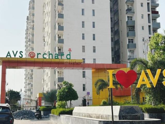 3 BHK Apartment in Sector 77 for resale Noida. The reference number is 19900081