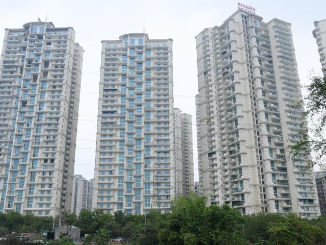 3 BHK Apartment in Sector 78 for resale Noida. The reference number is 17183649