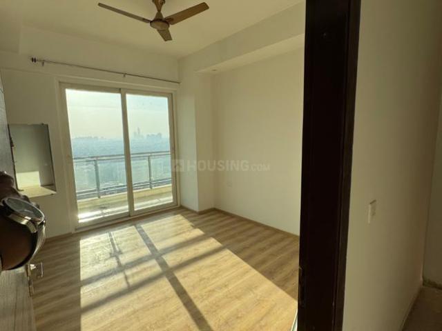 3 BHK Apartment in Sector 78 for resale Noida. The reference number is 19657029
