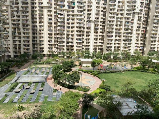 3 BHK Apartment in Sector 78 for resale Noida. The reference number is 20406551