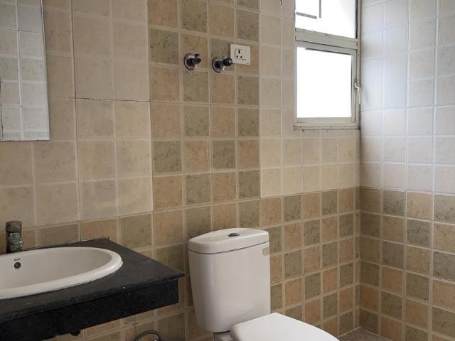 3 BHK Apartment in Sector 78 for resale Noida. The reference number is 20398664