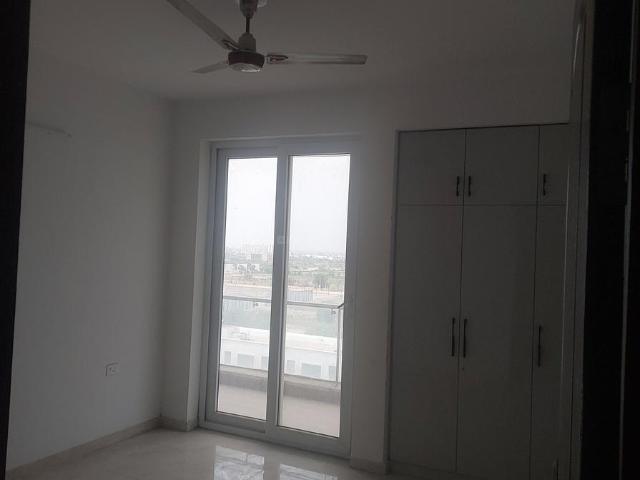 3 BHK Apartment in Sector 79 for rent Faridabad. The reference number is 20337308