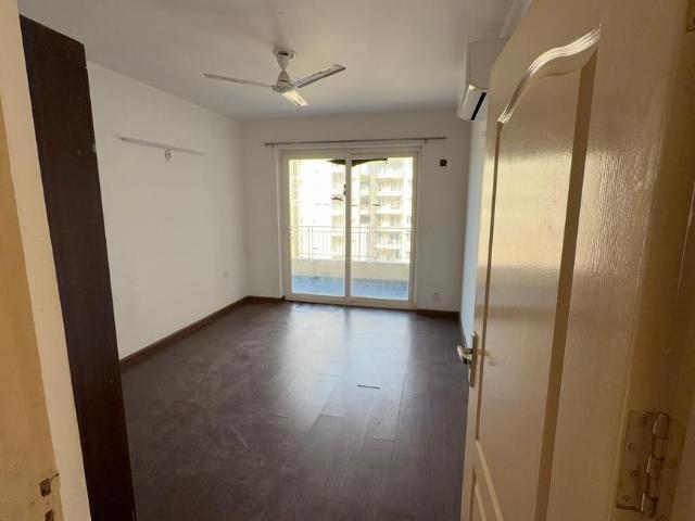 3 BHK Apartment in Sector 79 for resale Gurgaon. The reference number is 20359999