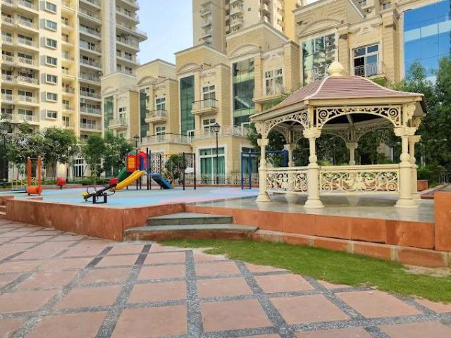 3 BHK Apartment in Sector 79 for resale Noida. The reference number is 19913093