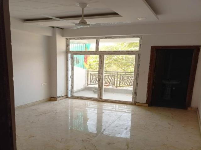 3 BHK Apartment in Sector 79 for resale Noida. The reference number is 20242530