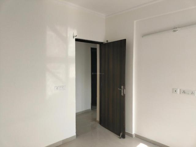 3 BHK Apartment in Sector 70 for rent Noida. The reference number is 12019164