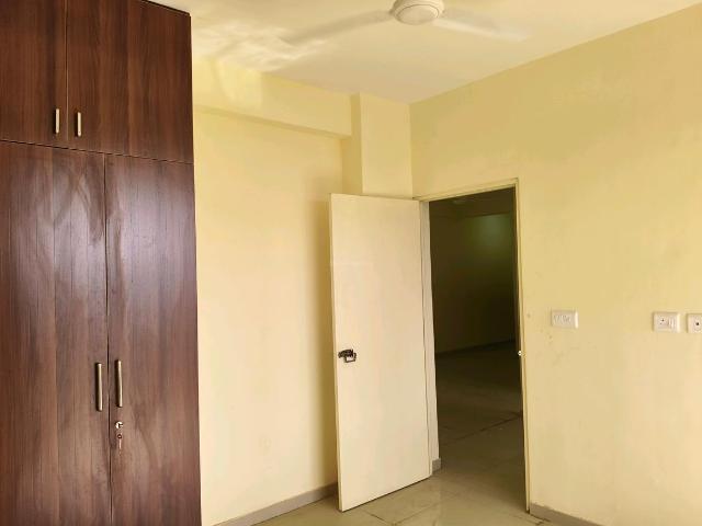 3 BHK Apartment in Sector 70 for rent Gurgaon. The reference number is 19435949
