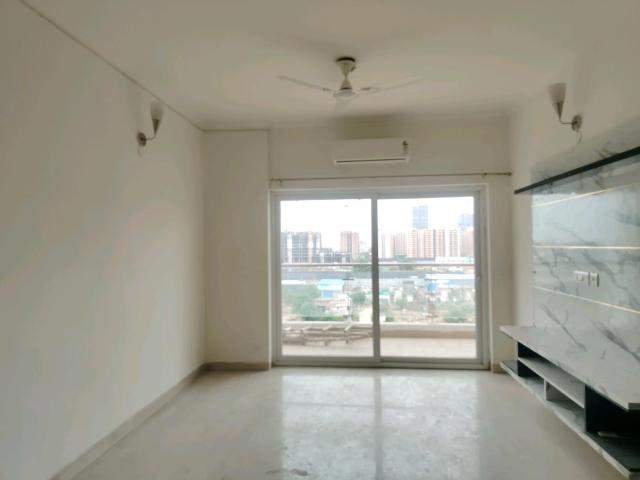 3 BHK Apartment in Sector 70 for rent Gurgaon. The reference number is 19831205