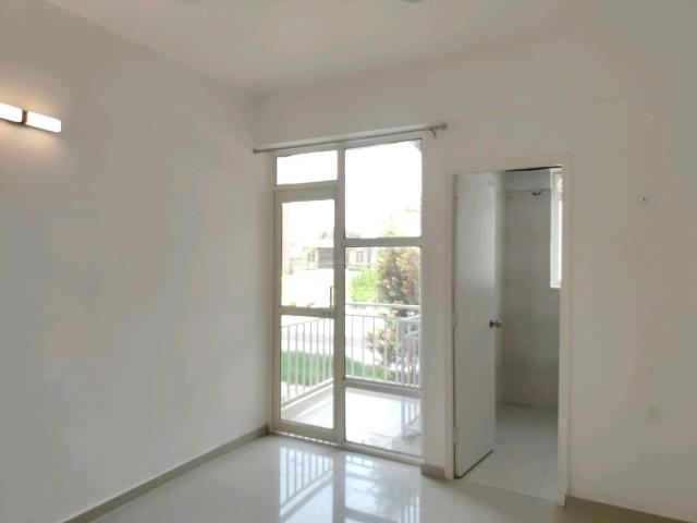 3 BHK Apartment in Sector 70 for rent Gurgaon. The reference number is 20472897