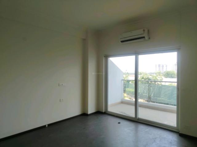 3 BHK Apartment in Sector 70 for resale Gurgaon. The reference number is 18506105