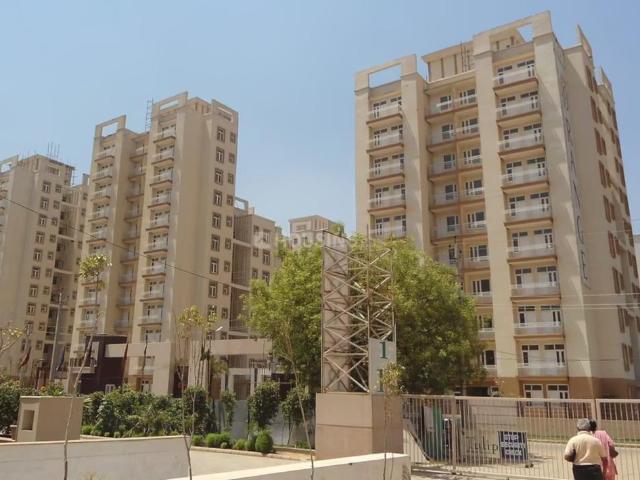 3 BHK Apartment in Sector 70 for resale Gurgaon. The reference number is 20485805