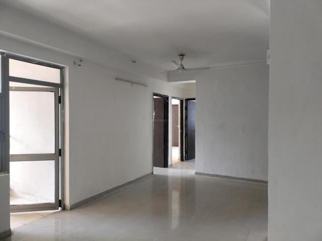 3 BHK Apartment in Sector 70 for resale Noida. The reference number is 15144150