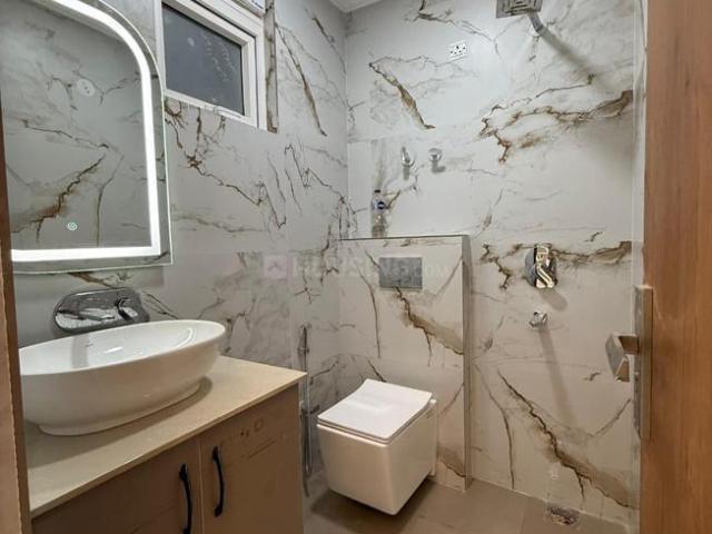 3 BHK Apartment in Sector 70A for resale Gurgaon. The reference number is 19844803