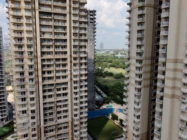 3 BHK Apartment in Sector 70A for resale Gurgaon. The reference number is 19952273