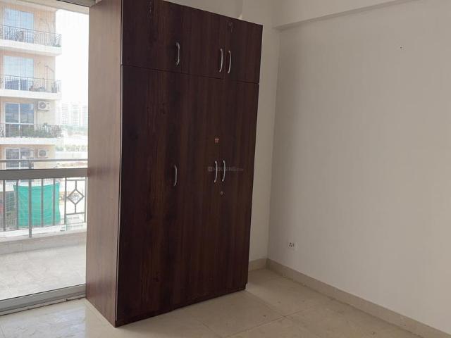 3 BHK Apartment in Sector 71 for rent Gurgaon. The reference number is 20572396