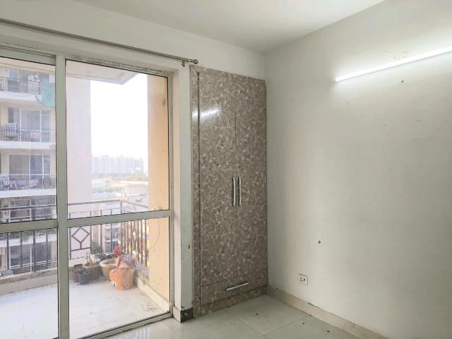 3 BHK Apartment in Sector 71 for rent Gurgaon. The reference number is 20276477