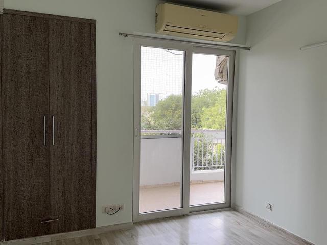 3 BHK Apartment in Sector 72 for rent Gurgaon. The reference number is 20444638