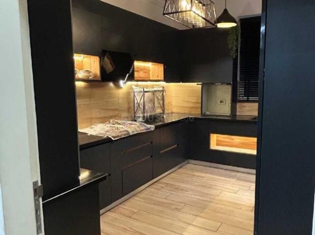 3 BHK Apartment in Sector 72 for rent Gurgaon. The reference number is 20177067