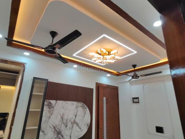 3 BHK Apartment in Sector 72 for resale Noida. The reference number is 20635343