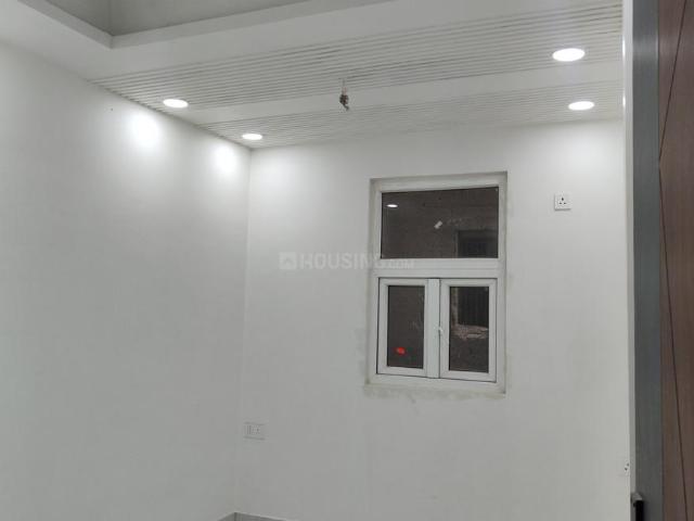 3 BHK Apartment in Sector 72 for resale Noida. The reference number is 20711898