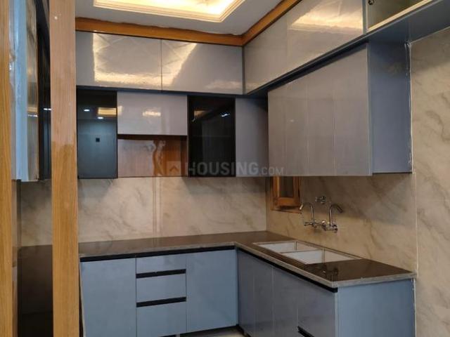 3 BHK Apartment in Sector 72 for resale Noida. The reference number is 20014169