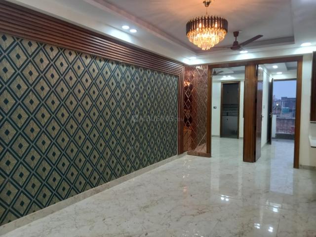 3 BHK Apartment in Sector 72 for resale Noida. The reference number is 20020323
