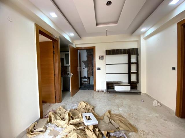3 BHK Apartment in Sector 72 for resale Noida. The reference number is 21002140