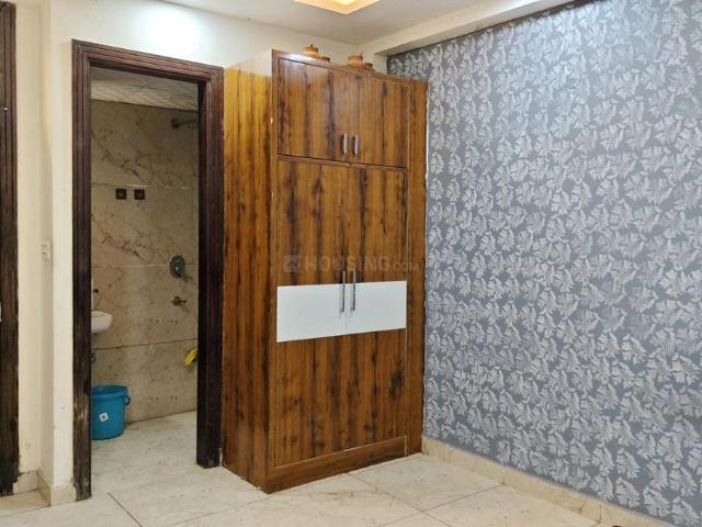 3 BHK Apartment in Sector 73 for rent Noida. The reference number is 20533753