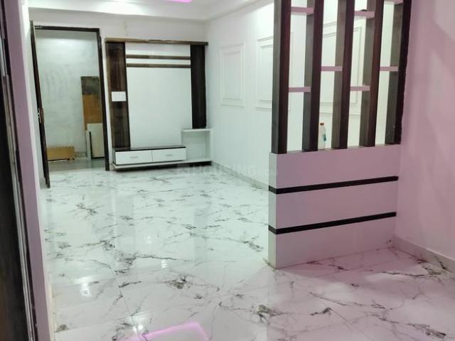 3 BHK Apartment in Sector 73 for rent Noida. The reference number is 20765577