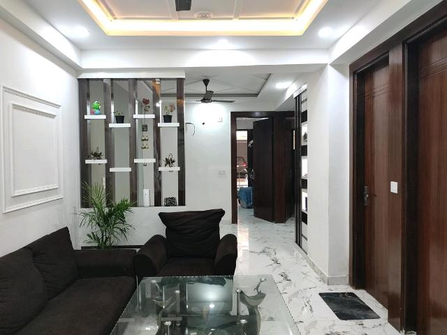 3 BHK Apartment in Sector 73 for resale Noida. The reference number is 17081929