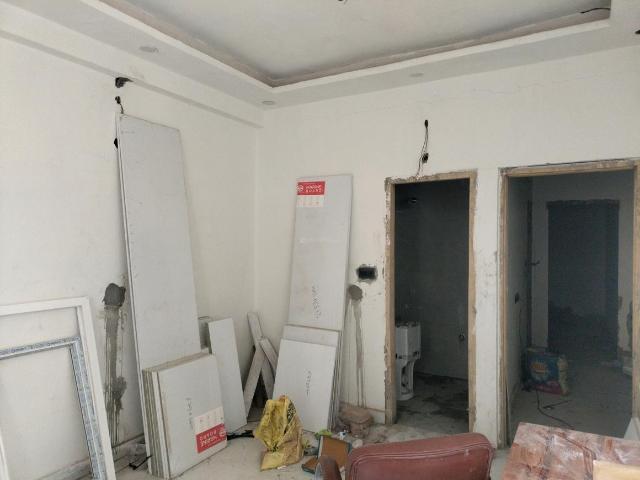 3 BHK Apartment in Sector 73 for resale Noida. The reference number is 18531522