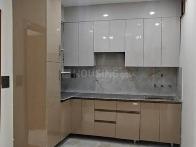 3 BHK Apartment in Sector 73 for resale Noida. The reference number is 19420809