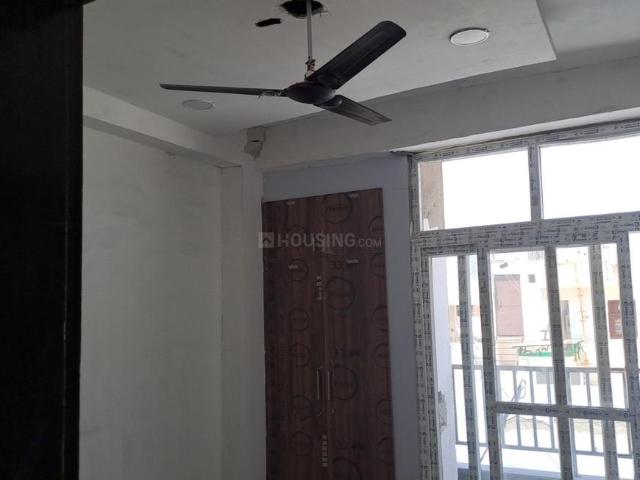 3 BHK Apartment in Sector 73 for resale Noida. The reference number is 19433703