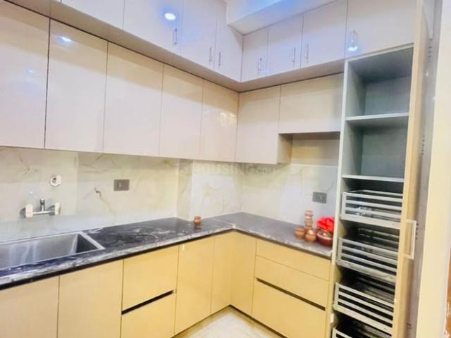 3 BHK Apartment in Sector 73 for resale Noida. The reference number is 19543629