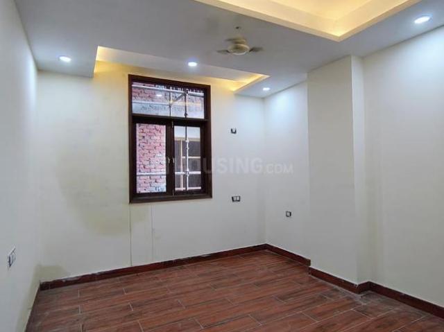 3 BHK Apartment in Sector 73 for resale Noida. The reference number is 19690888