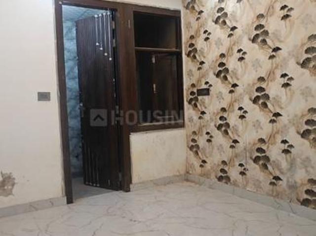 3 BHK Apartment in Sector 73 for resale Noida. The reference number is 19692703