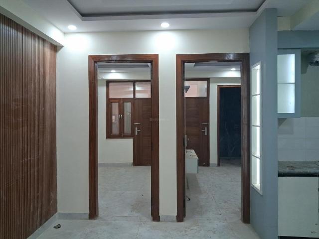 3 BHK Apartment in Sector 73 for resale Noida. The reference number is 19700775